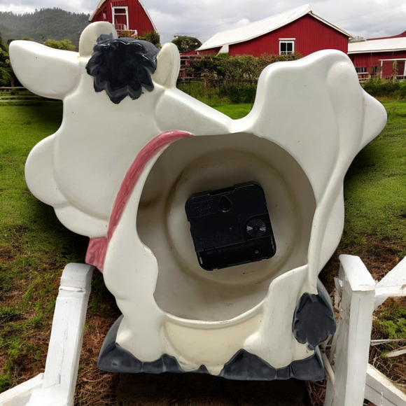 Vintage 1980's Ceramic Cow Standing Clock Whimsical Cottage Farmhouse Handmade - Picture 5 of 10